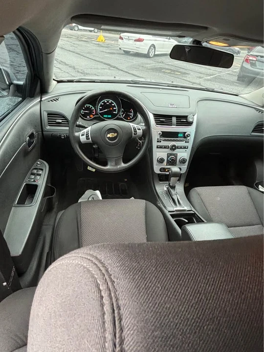 2011 Chevrolet Malibu - Image 6 of 6