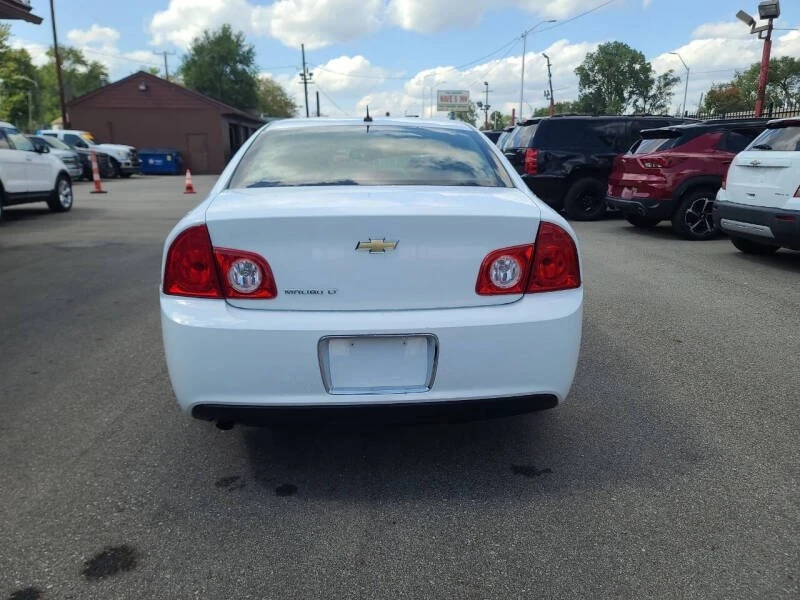 2011 Chevrolet Malibu - Image 4 of 7
