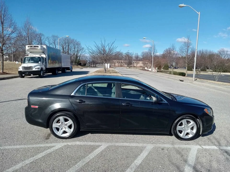 2011 Chevrolet Malibu - Image 16 of 20