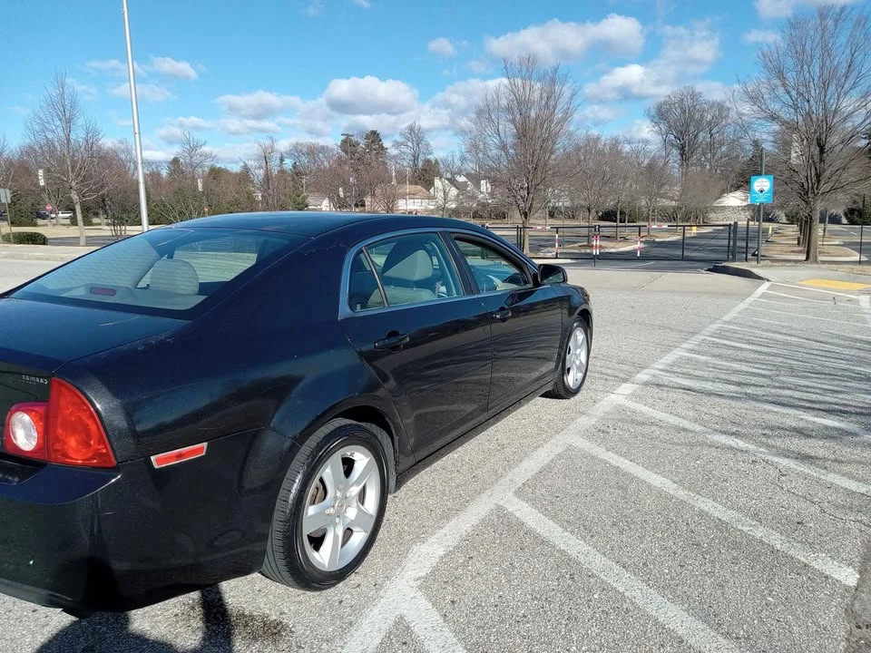 2011 Chevrolet Malibu - Image 17 of 20