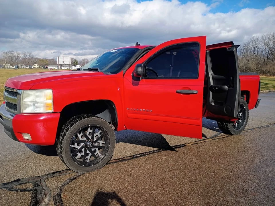 2011 Chevrolet Silverado 2nd Gen - Image 5 of 14