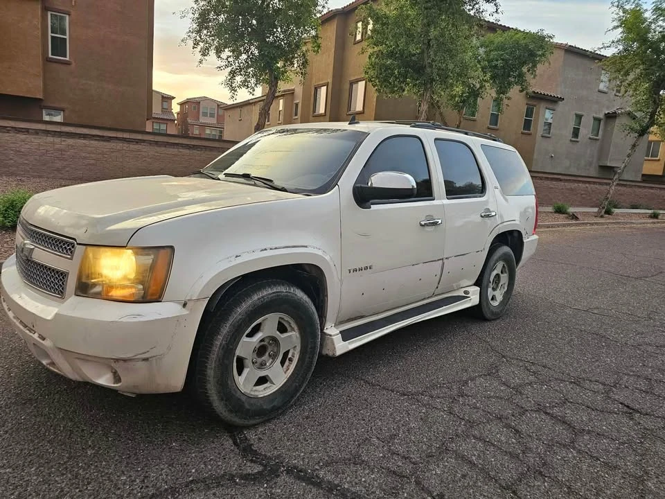 2011 Chevrolet Tahoe 3rd Gen - Image 2 of 12