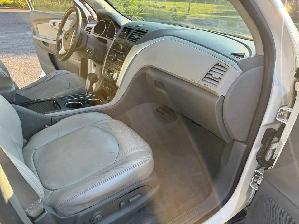 2011 Chevrolet Traverse - Image 16 of 16