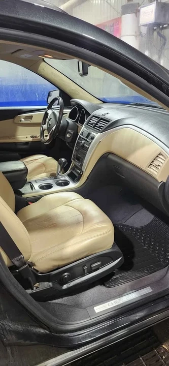 2011 Chevrolet Traverse - Image 10 of 12
