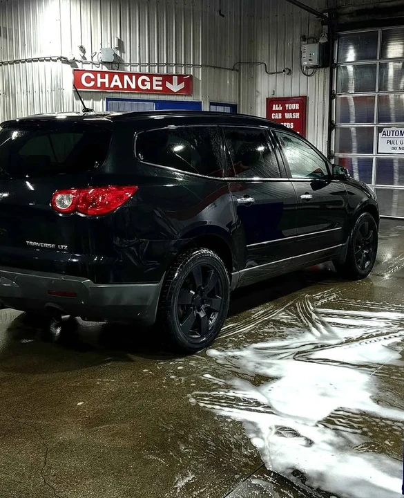 2011 Chevrolet Traverse - Image 7 of 12