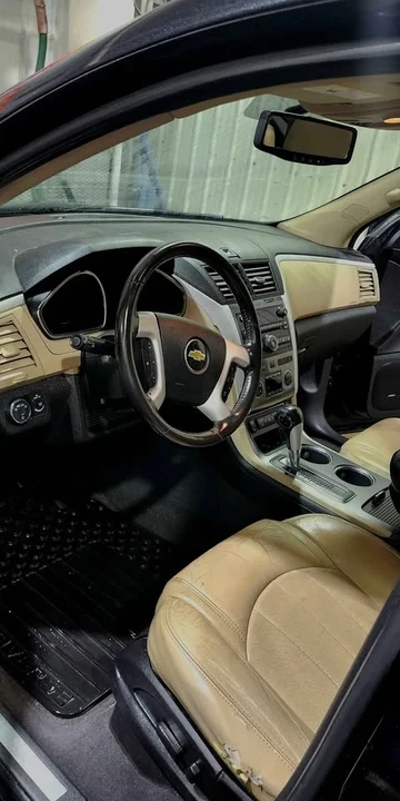 2011 Chevrolet Traverse - Image 8 of 12