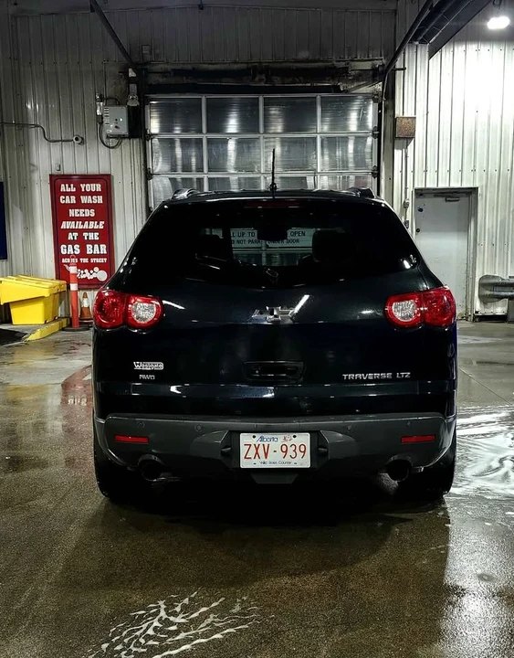 2011 Chevrolet Traverse - Image 6 of 12