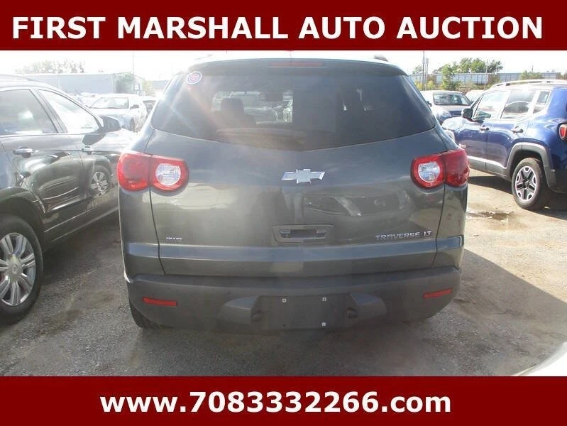 2011 Chevrolet Traverse - Image 3 of 9