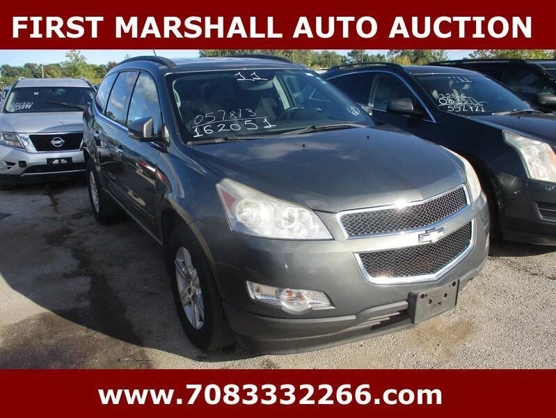 2011 Chevrolet Traverse - Image 2 of 9