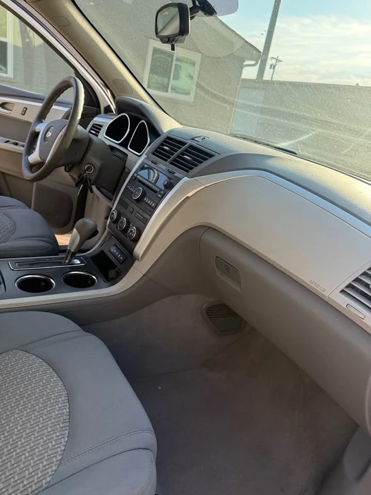 2011 Chevrolet Traverse - Image 16 of 16