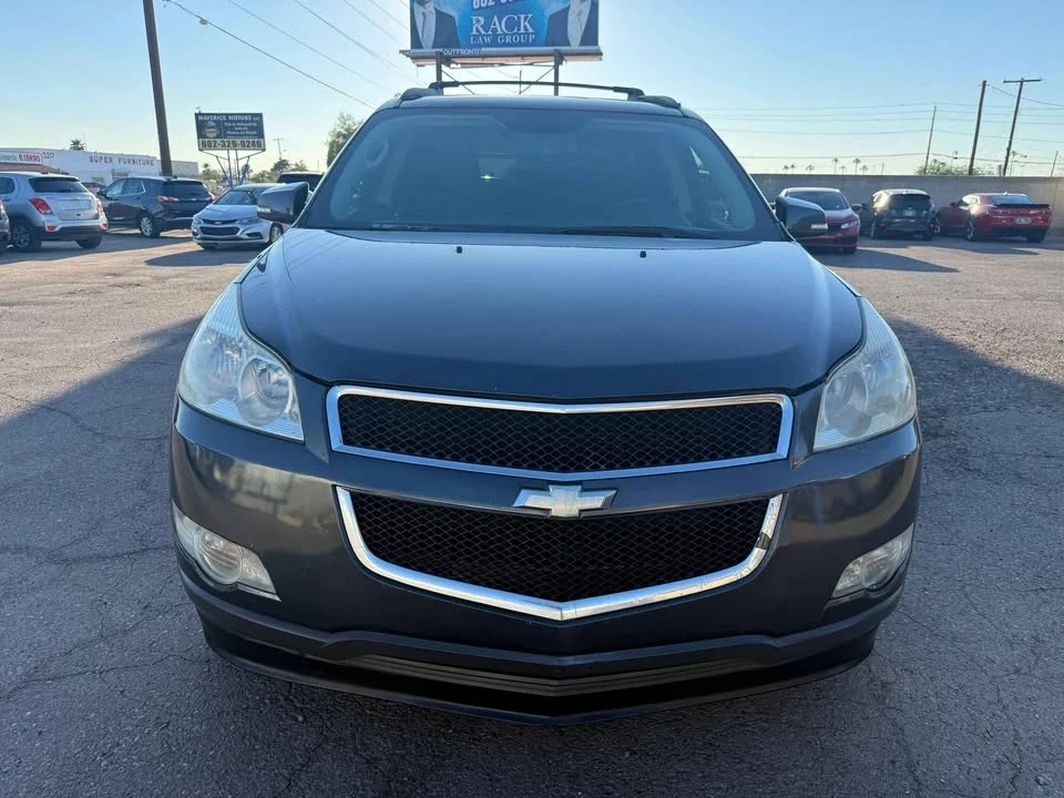 2011 Chevrolet Traverse - Image 2 of 9