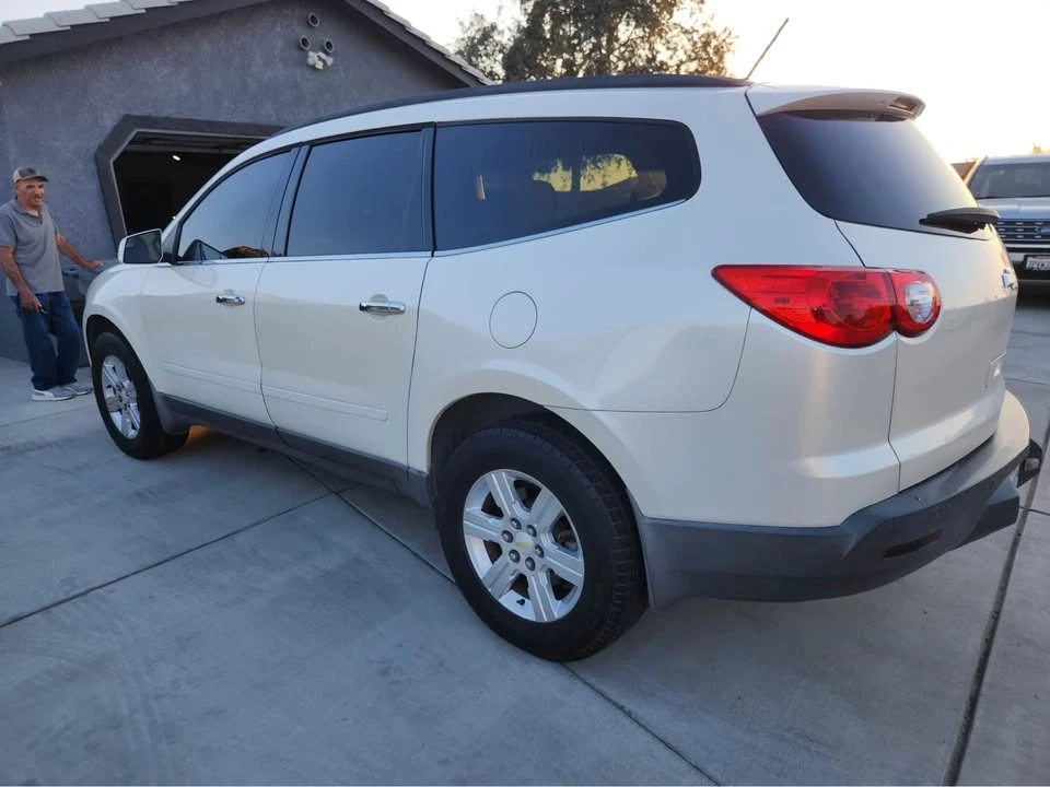 2011 Chevrolet Traverse - Image 9 of 11