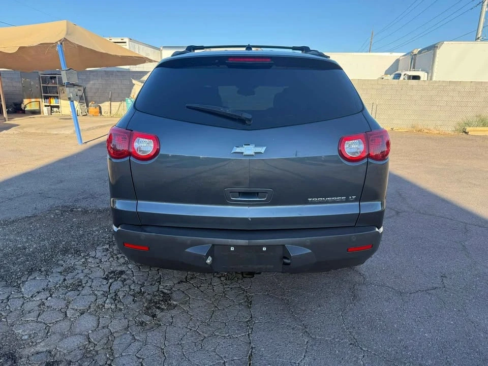 2011 Chevrolet Traverse - Image 5 of 9