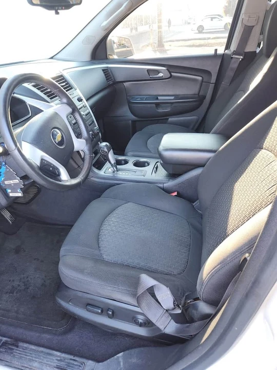 2011 Chevrolet Traverse - Image 5 of 11