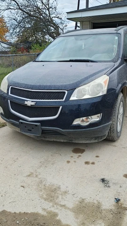 2011 Chevrolet Traverse - Image 3 of 8