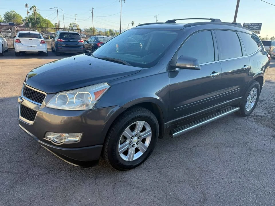 2011 Chevrolet Traverse - Image 3 of 9