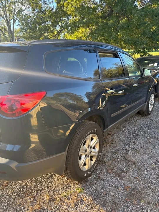 2011 Chevrolet Traverse - Image 7 of 7