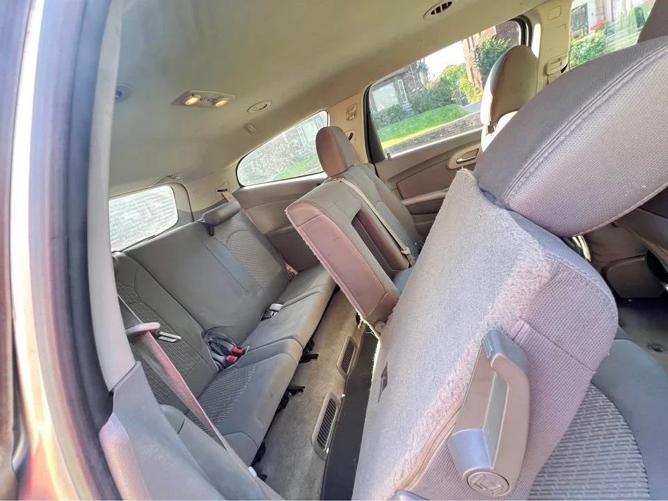 2011 Chevrolet Traverse - Image 12 of 20