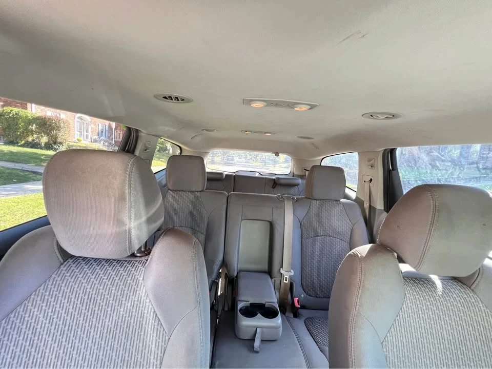 2011 Chevrolet Traverse - Image 13 of 20