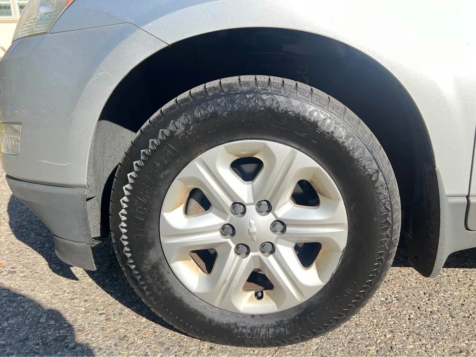 2011 Chevrolet Traverse - Image 17 of 20
