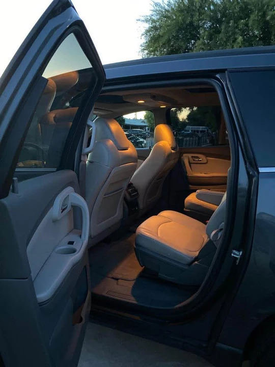 2011 Chevrolet Traverse - Image 4 of 6