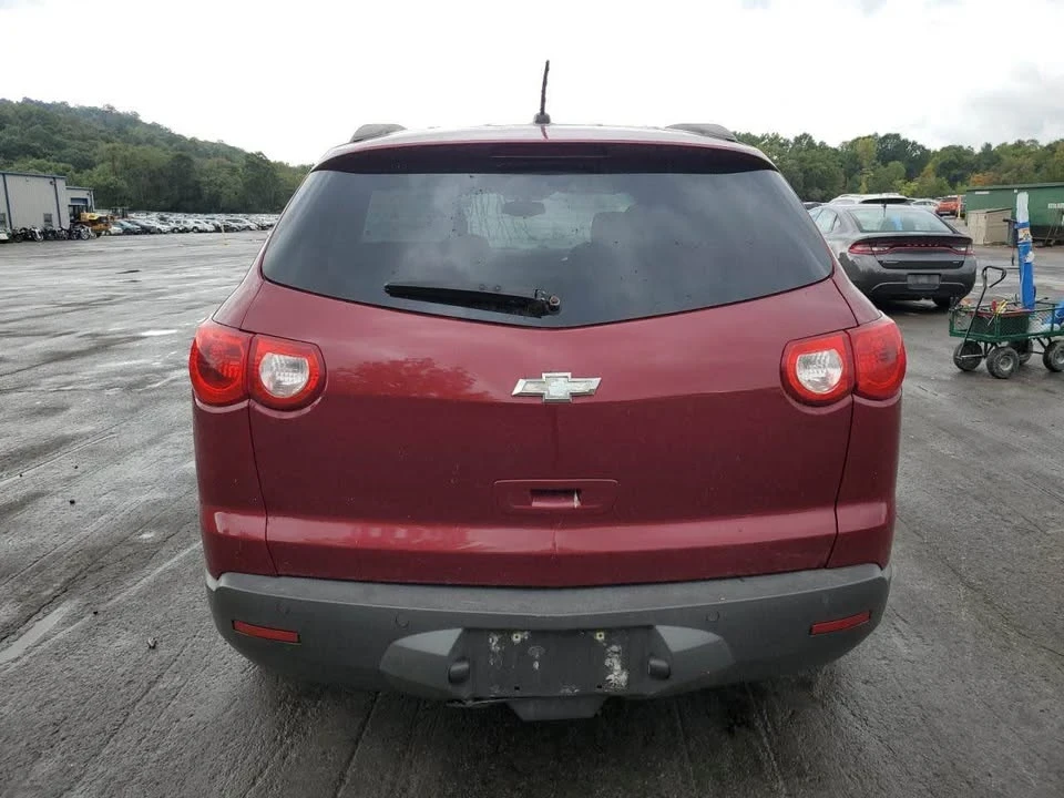 2011 Chevrolet Traverse - Image 6 of 13