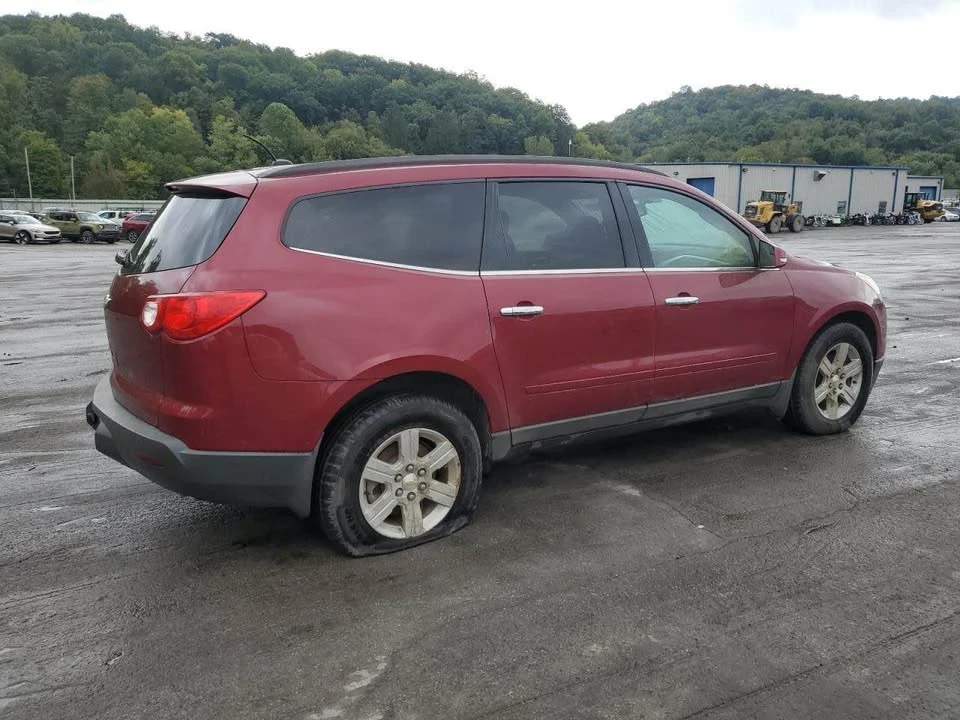 2011 Chevrolet Traverse - Image 3 of 13