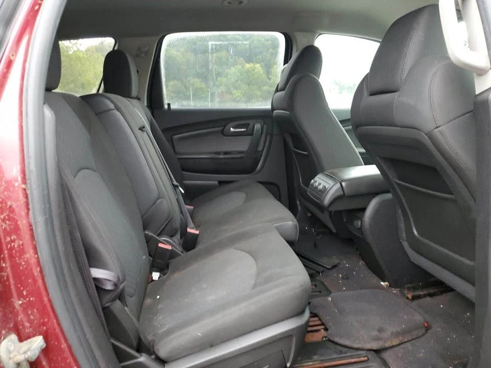 2011 Chevrolet Traverse - Image 11 of 13