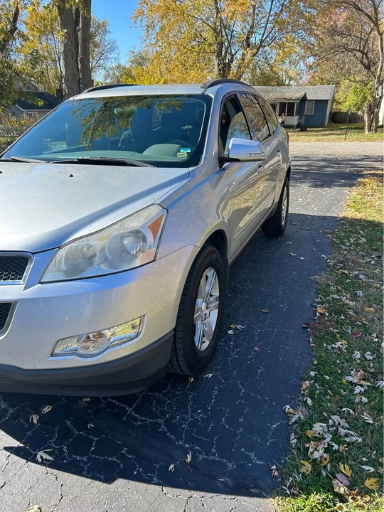 2011 Chevrolet Traverse - Image 5 of 14