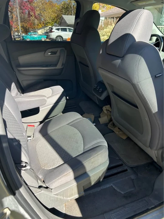 2011 Chevrolet Traverse - Image 12 of 14