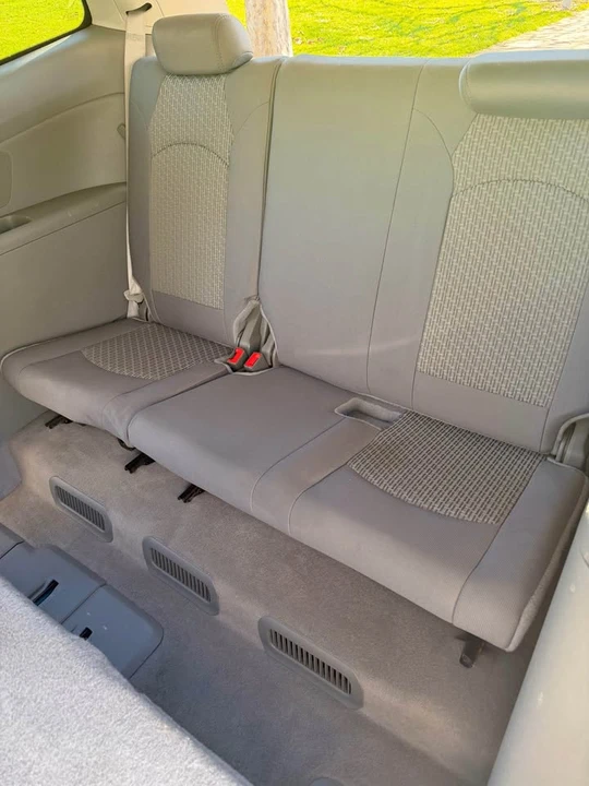 2011 Chevrolet Traverse - Image 16 of 19