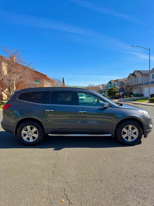 2011 Chevrolet Traverse - Image 7 of 19