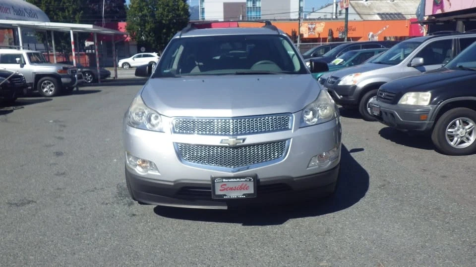 2011 Chevrolet Traverse - Image 8 of 15