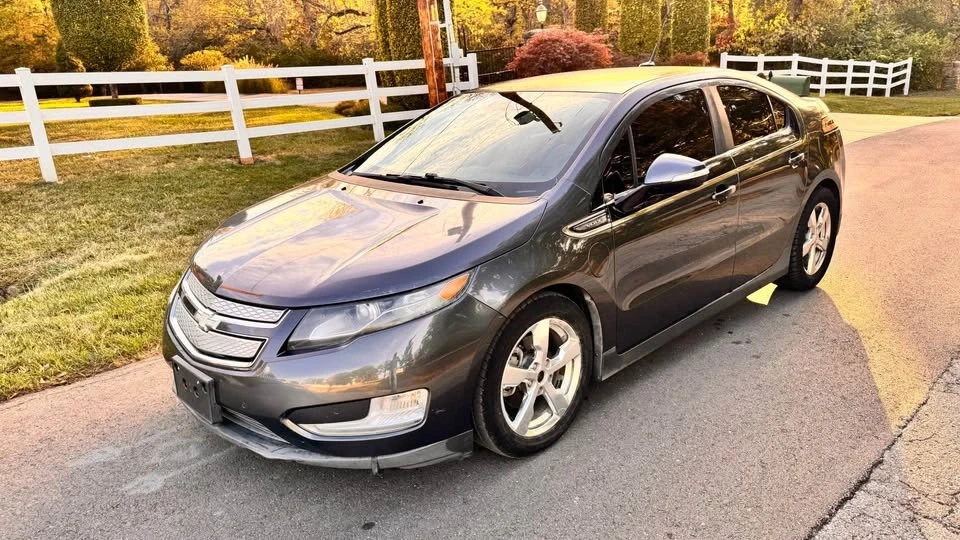 2011 Chevrolet Volt - Image 3 of 11