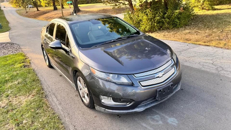 2011 Chevrolet Volt - Image 5 of 11