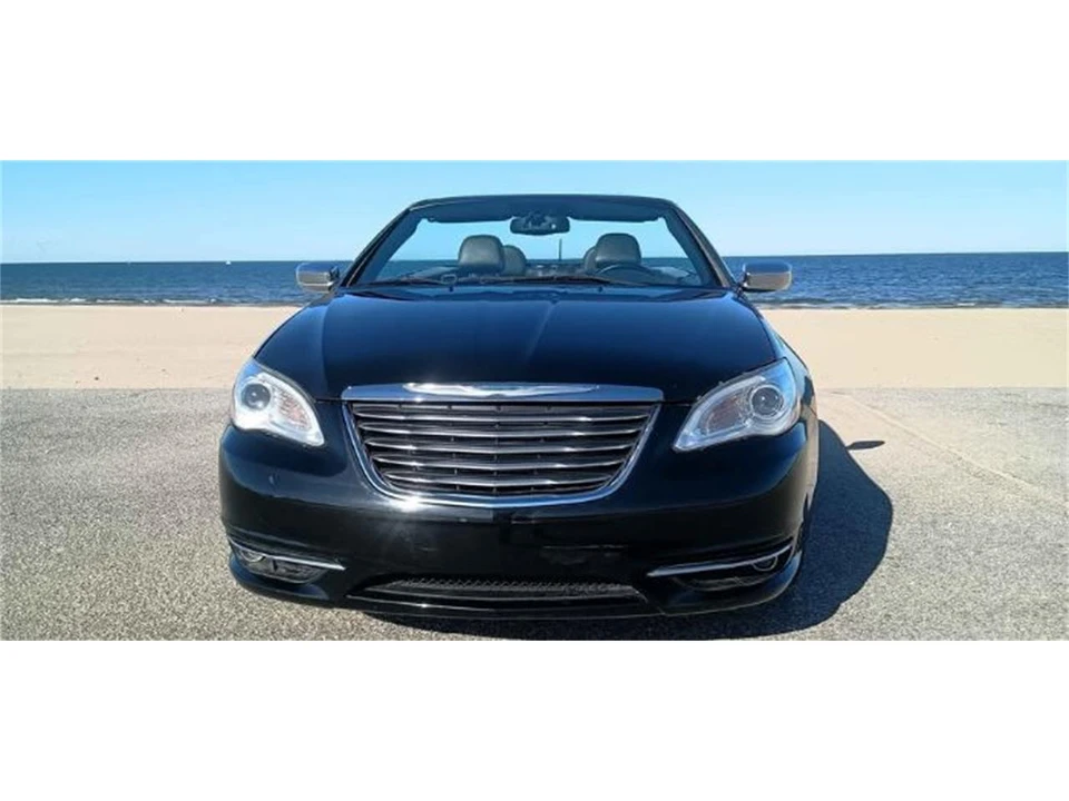 2011 Chrysler 200 - Image 19 of 20