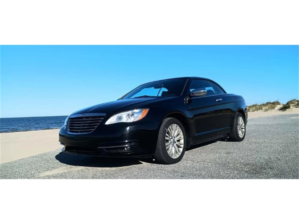 2011 Chrysler 200 - Image 15 of 20