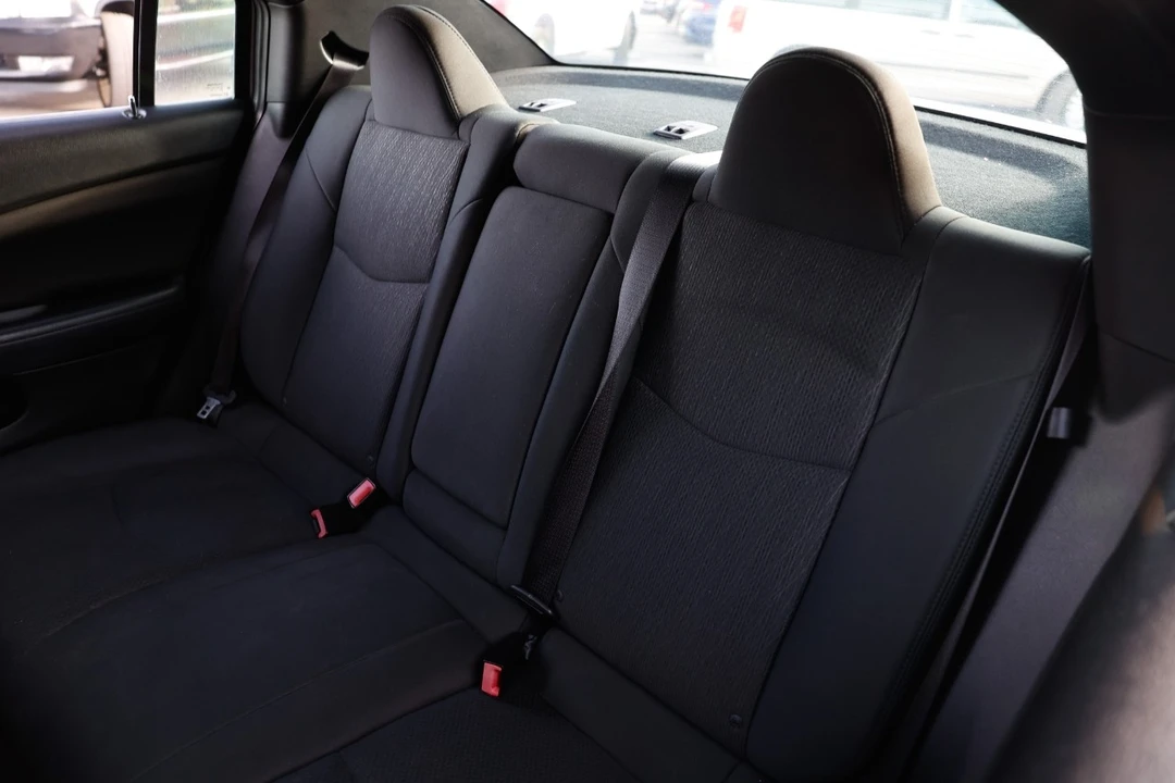 2011 Chrysler 200 - Image 8 of 12