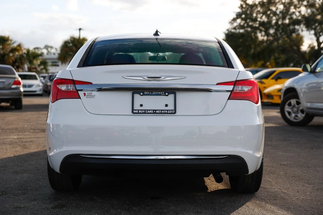2011 Chrysler 200 - Image 7 of 12