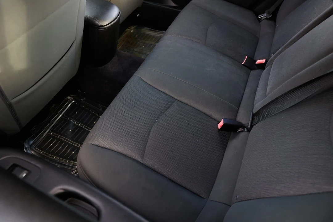 2011 Chrysler 200 - Image 10 of 12