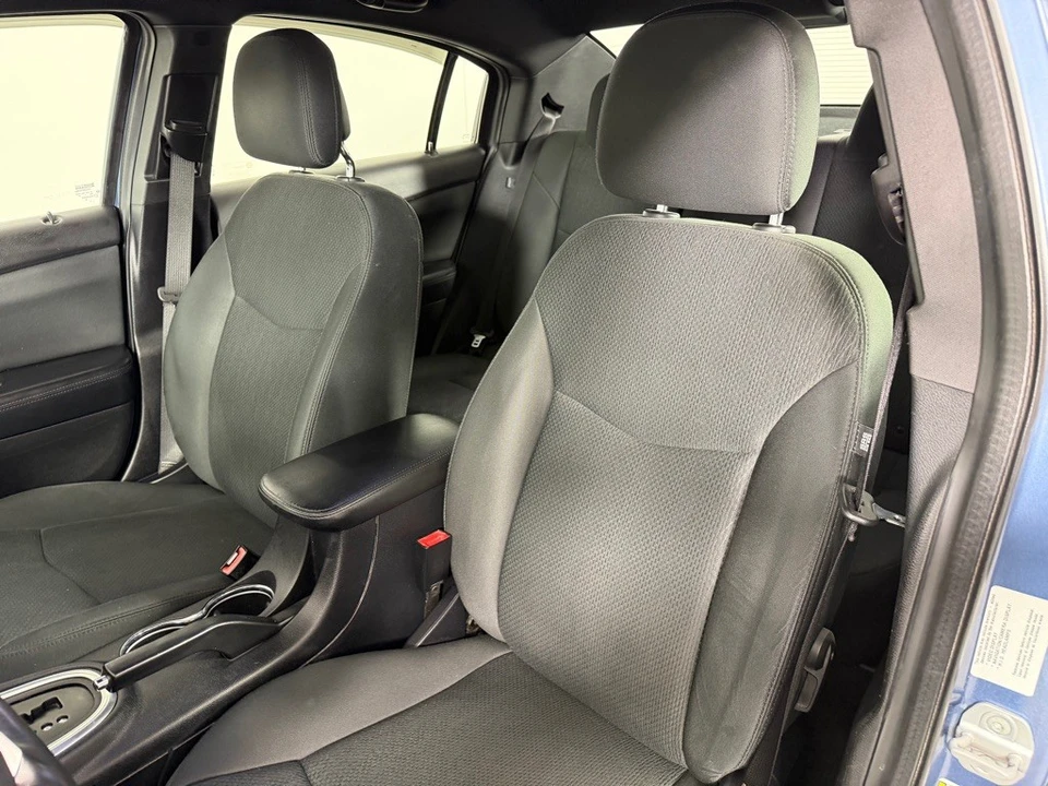 2011 Chrysler 200 - Image 12 of 21