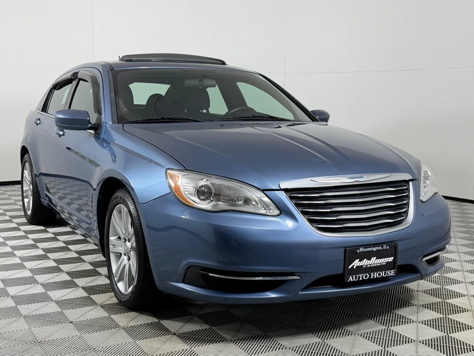 2011 Chrysler 200 - Image 3 of 21