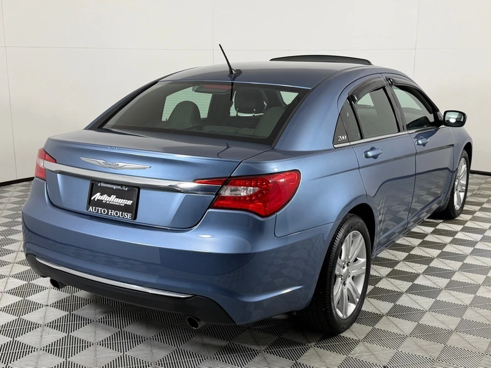 2011 Chrysler 200 - Image 5 of 21
