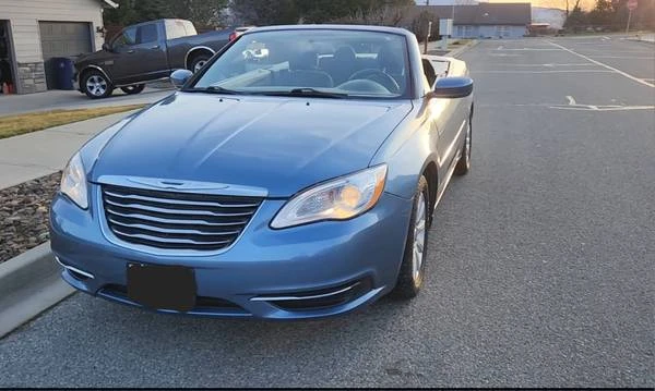 2011 Chrysler 200 - Image 13 of 17
