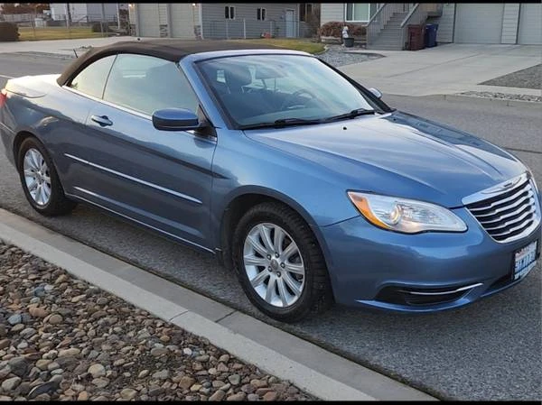 2011 Chrysler 200 - Image 2 of 17