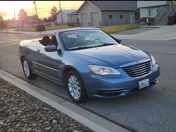 2011 Chrysler 200 - Image 14 of 17
