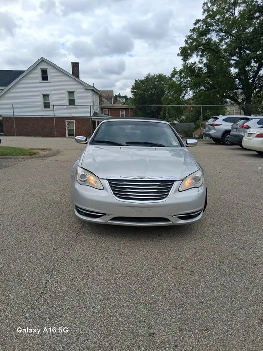 2011 Chrysler 200 - Image 4 of 17