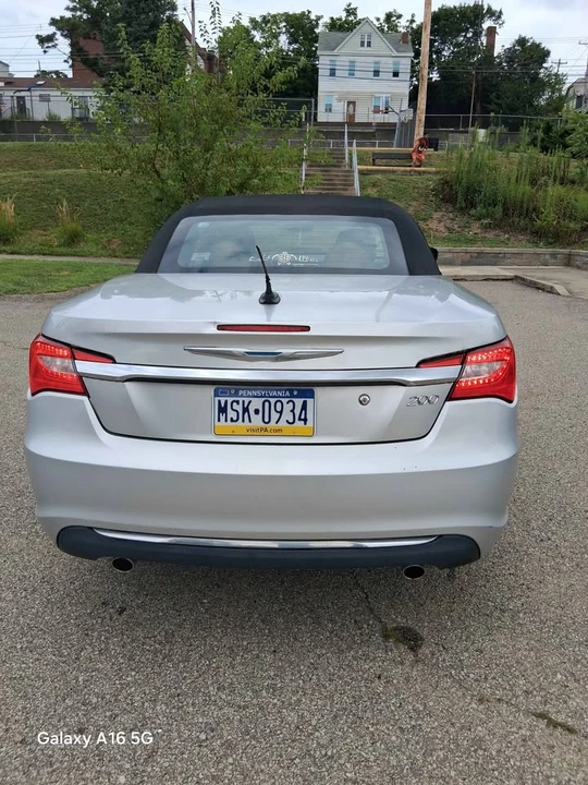 2011 Chrysler 200 - Image 8 of 17