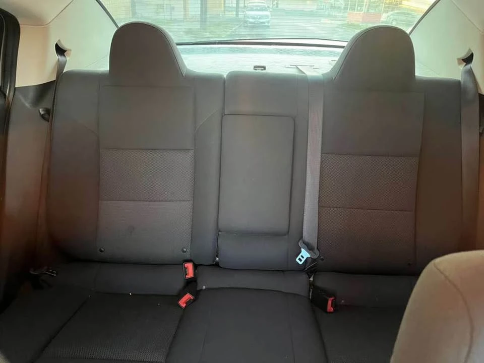 2011 Chrysler 200 - Image 13 of 16