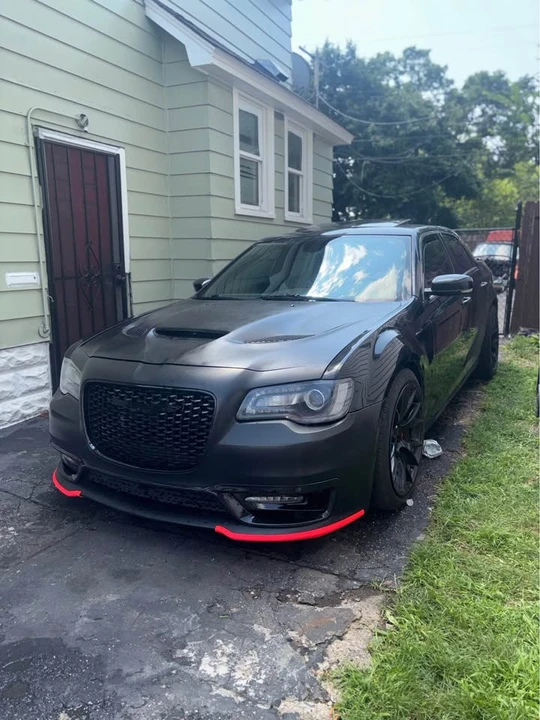 2011 Chrysler 300 (2005-2023) - Image 4 of 4